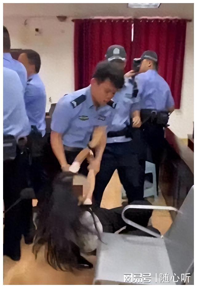 涉事骑友回应引发网络舆论风暴，反思与启示关于女子嘲讽后自杀事件