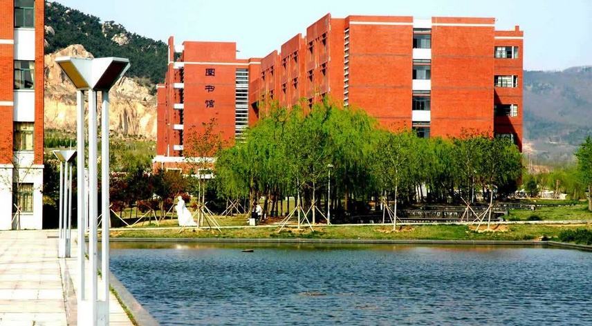 山东科技大学泰安校区，历史沿革与校园风貌概览